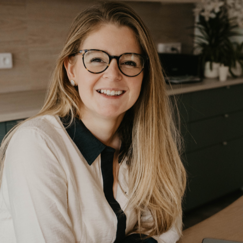 Sophie Duflos Conseillère conjugale et familiale, sexothérapeute, praticienne en accompagnement post-partum et thérapeute psycho-relationnelle